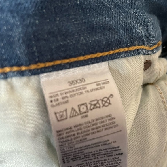 NWT Old Navy Jeans. Men’s Size 36 Waist / 30 Length - Picture 4 of 4